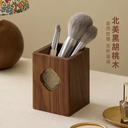 Simple Window Paper-Cut Pen Holder